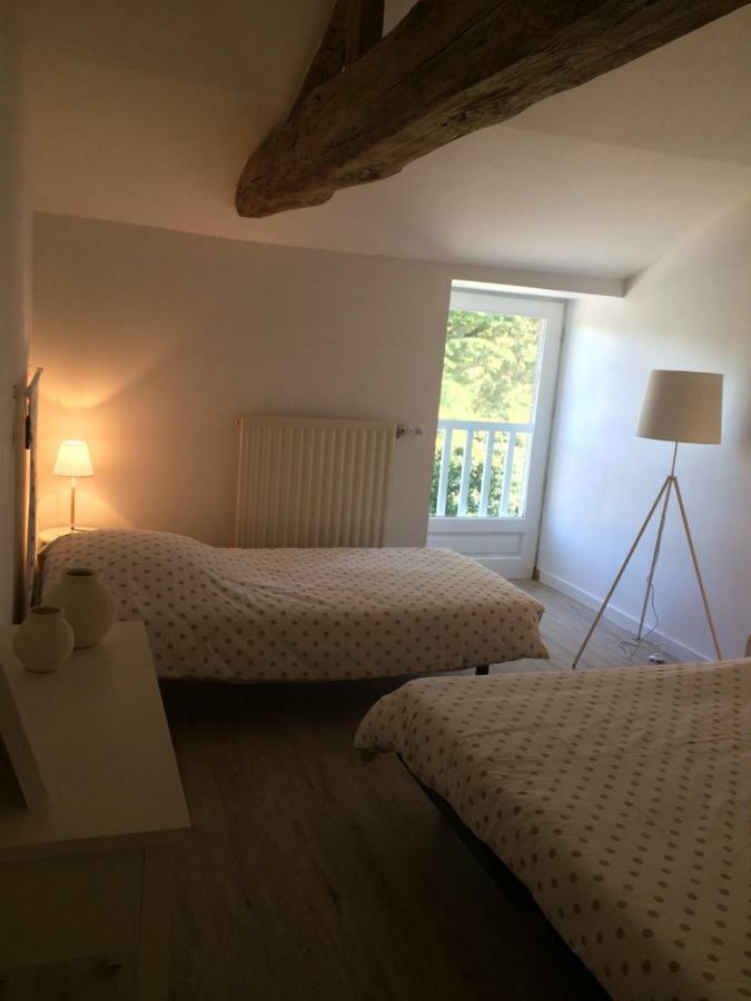 Le Petit Monty Gite Cote Etang Saint-Malo-du-Bois Exterior foto